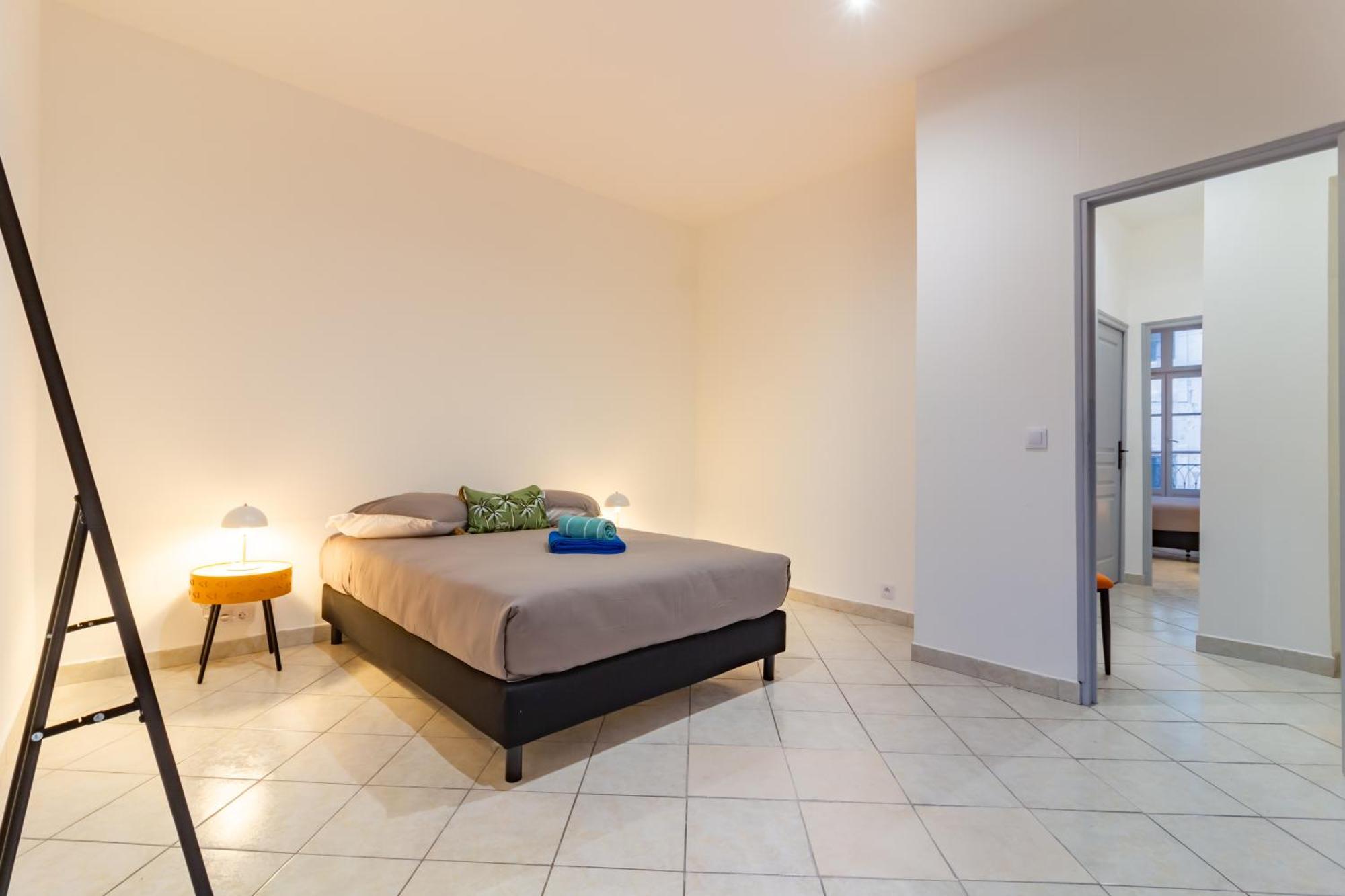 Spacieux Appartement En Plein Coeur De Beziers Béziers Exterior foto